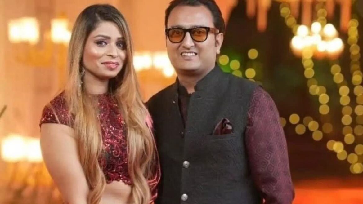 करोड़ों की धोखाधड़ी के आरोपी बिल्डर शाश्वत गर्ग पर शिकंजा, घर की हुई कुर्की