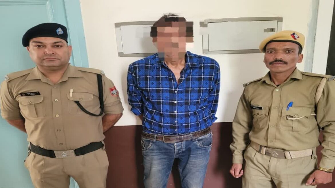उत्तराखंड पुलिस के हत्थे चढ़ा फेमस बॉलीवुड डायरेक्टर, जानिए क्या है पूरा मामला