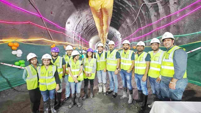 ऋषिकेश-कर्णप्रयाग रेल परियोजना में ऐतिहासिक सफलता, गूलर-व्यासी सुरंग का ब्रेकथ्रू पूरा