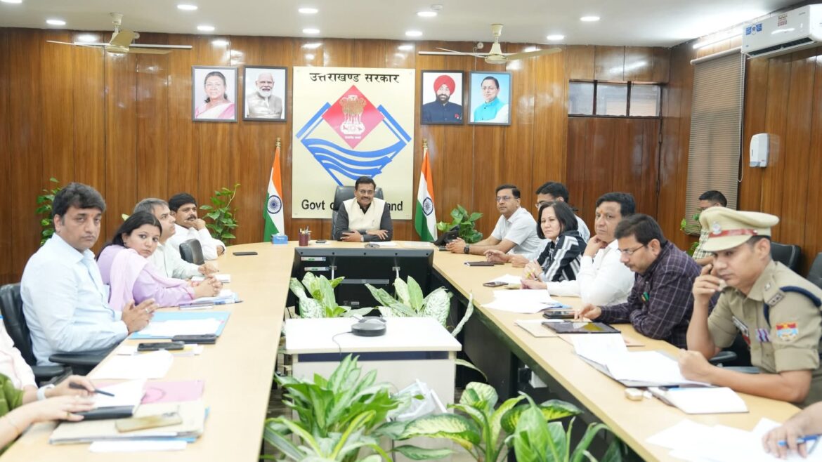 मुख्य सचिव की अध्यक्षता में शहर मोबिलिटी प्लान पर बैठक, देहरादून को अधिक गतिशील और सुव्यवस्थित बनाने पर जोर