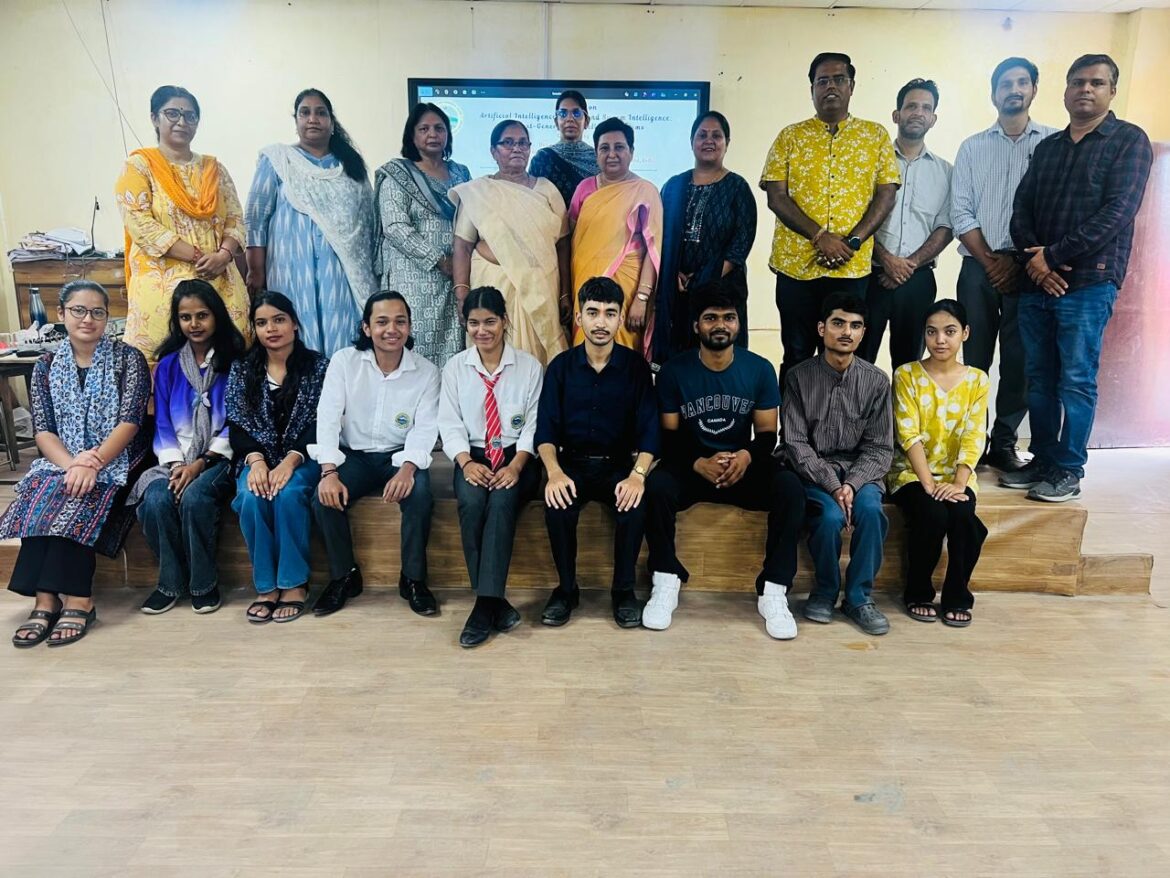 गणित विभाग में राष्ट्रीय संगोष्ठी का आयोजन: “कृत्रिम बुद्धिमत्ता, अराजकता एवं झुंड बुद्धिमत्ता” पर हुआ मंथन