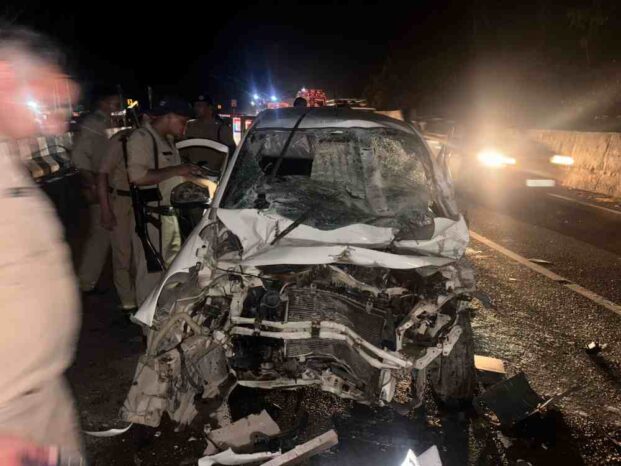 देहरादून में दर्दनाक हादसा, कार ट्राला से टकराई, 4 की मौत,1 घायल