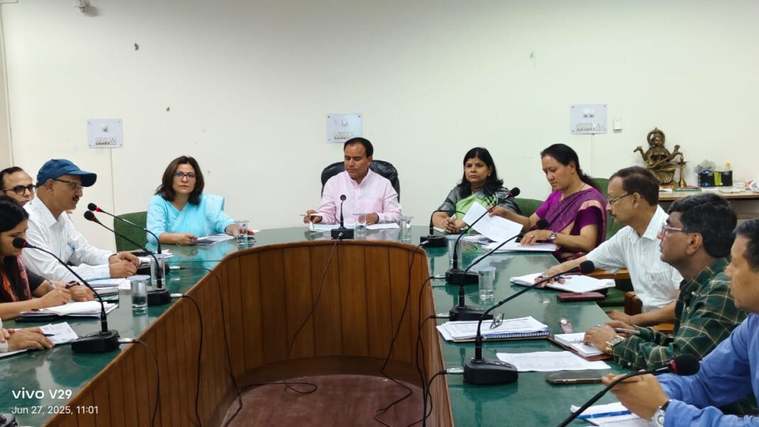 छात्रों को समय पर मिले लाभ, 30 सितंबर तक खातों में भेजें धनराशि – डॉ. धन सिंह रावत