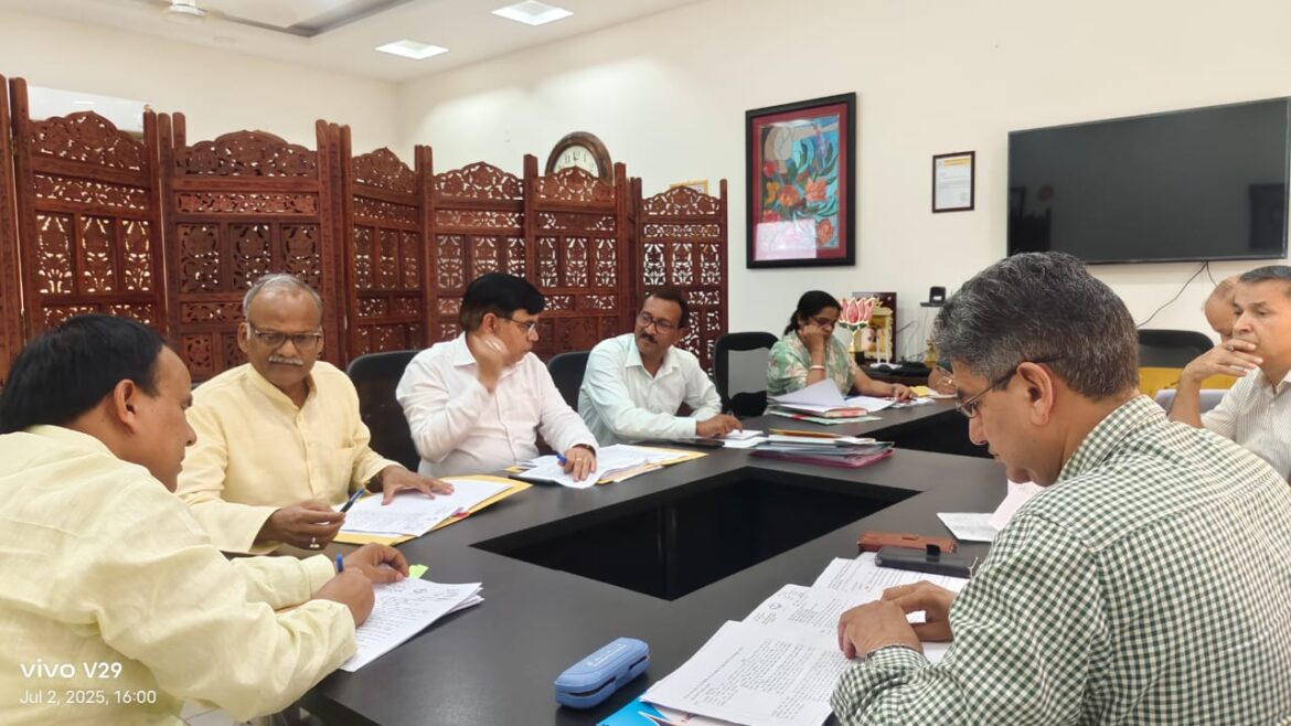 प्रत्येक जनपदों में खुलेंगे गुरूकुल पद्धति विद्यालयः डॉ. धन सिंह रावत