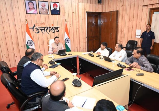 अतिवृष्टि से प्रभावित जिलों पर सीएम धामी की हाई लेवल मीटिंग, राहत-बचाव कार्य तेज करने के निर्देश