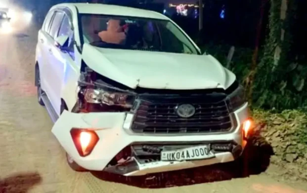 हाईवे पर बड़ा हादसा, पूर्व मुख्यमंत्री हरीश रावत की कार हुई दुर्घटनाग्रस्त, बाल-बाल बची जान