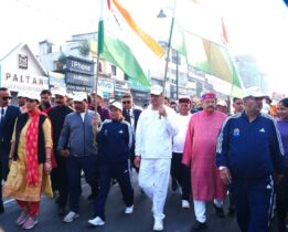 राष्ट्रीय एकता दिवस पर सीएम धामी ने सरदार पटेल को दी श्रद्धांजलि, एकता पदयात्रा का किया शुभारंभ