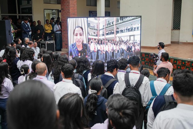 वर्ल्ड कप जीतने पर ग्राफिक एरा में जश्न, जो भी काम आप करें दिल से करें – स्नेह राणा
