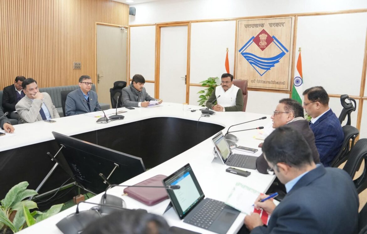 उत्तराखंड में विकास योजनाओं पर फोकस, बेहतर प्रदर्शन पर विभागों को मिलेगा अतिरिक्त फंडल