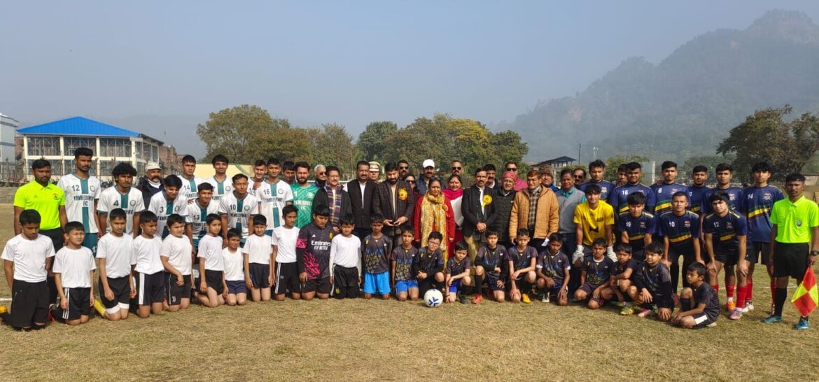 कोटद्वार में 71वें गढ़वाल कप का भव्य आगाज़, पहले दिन ऋषिकेश FC विजयी; सिद्धबली-श्रीनगर मैच ड्रॉ