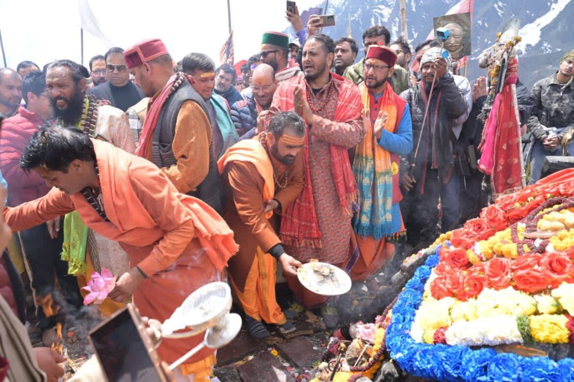 केदारनाथ में भैरवनाथ मंदिर के कपाट खुले, गूंजे ‘जय बाबा केदार’ के जयकारे