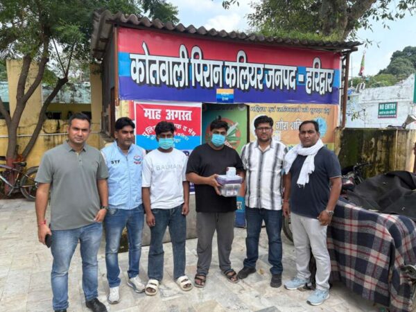 मेडिकल स्टोर की आड़ में नशीली दवाओं का कारोबार, दो गिरफ्तार
