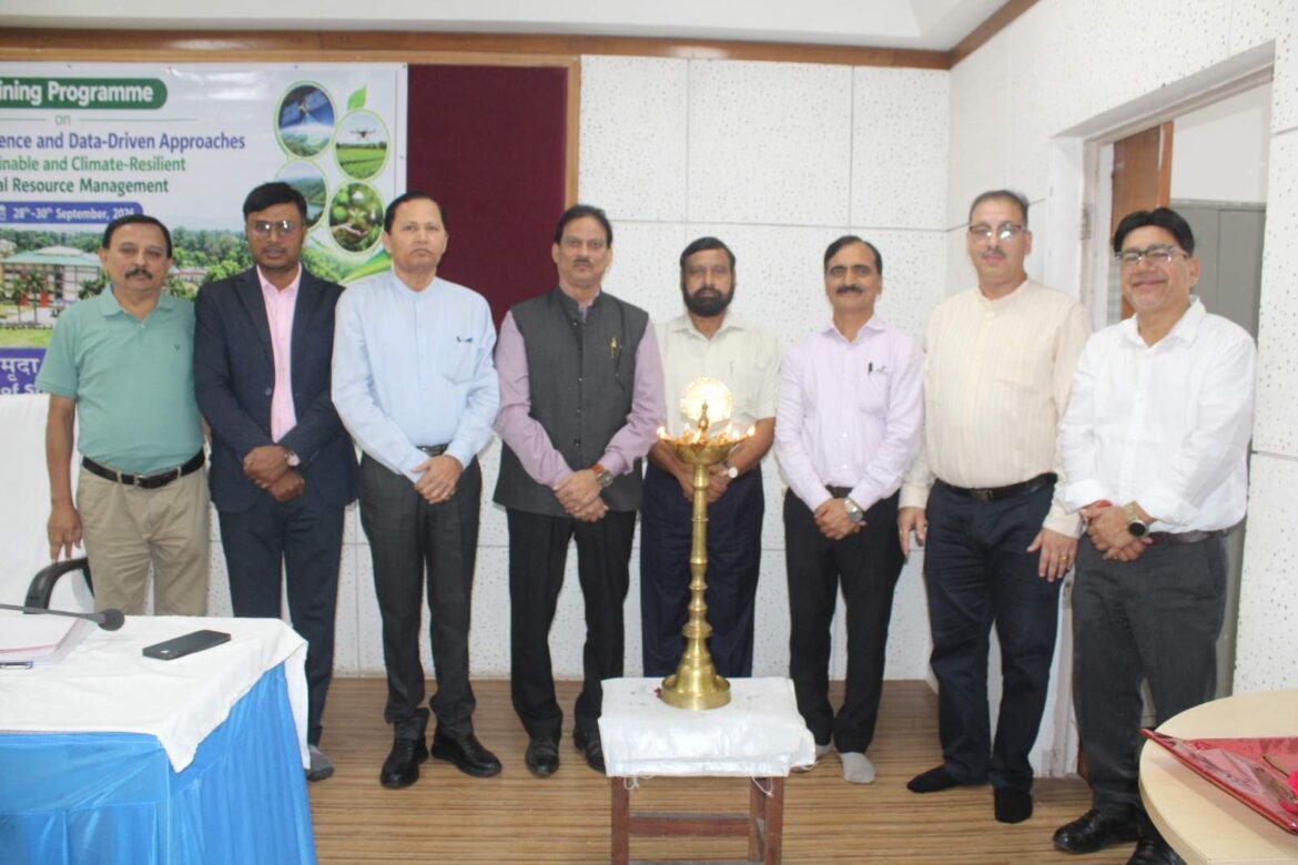 देहरादून में AI और डेटा आधारित प्राकृतिक संसाधन प्रबंधन पर राष्ट्रीय प्रशिक्षण शुरू, 20 से अधिक राज्यों के 143 प्रतिभागी शामिल
