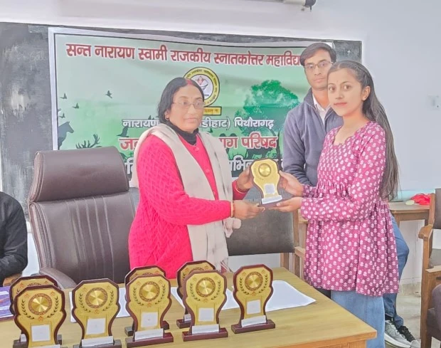 पीजी कॉलेज नारायण नगर में पोस्टर व निबंध प्रतियोगिताएं संपन्न, छात्रों ने दिखाई रचनात्मक प्रतिभा