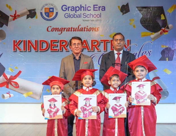 ग्राफिक एरा ग्लोबल स्कूल देहरादून में ग्रेजुएशन डे आयोजित